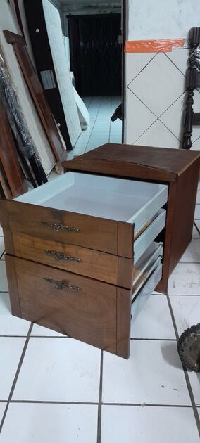 Módulo de Encastre. Mesinhas