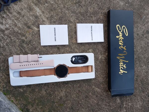 Smartwatch Modelo G35 Dourado . Smartwatches