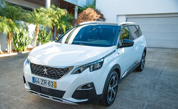 Peugeot 5008 1.5 BlueHDi GT Line EAT8. Carros