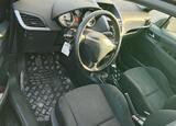 Vende se Peugeot 207 sw . Carros