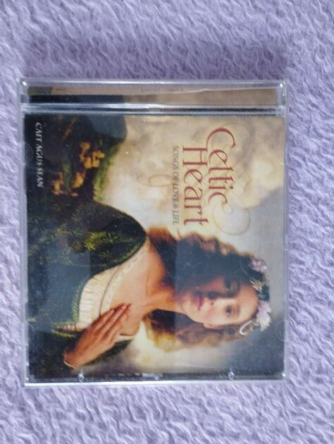 CD. Vinil, CDs