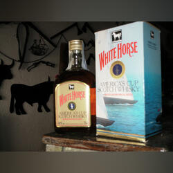 Whisky white horse America´s Cup 1987 12 anos. Alimentos e bebidas. Golegã