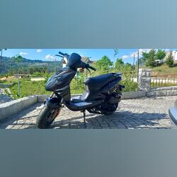 Scooter Keeway F-Act 125. Motos. Viseu. 2009  Keeway 10.000 km Scooters Gasolina sem chumbo Preto 125 cc Arrancador eléctrico Aceitável