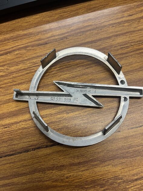 Emblema da Opel . Acessórios para Carros