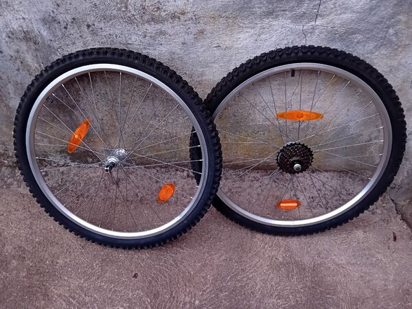 rodas QUANDO completas novas . Bicicletas