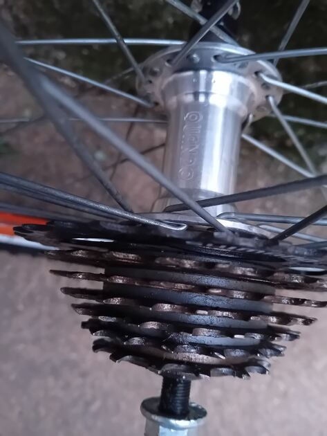 rodas QUANDO completas novas . Bicicletas