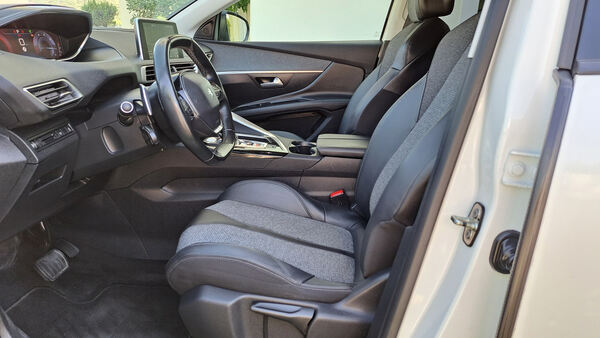 Peugeot  3008 SUV 1.5 HDI  Allure. Carros