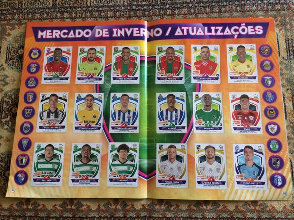 Caderneta cromos Panini , liga Bwin época 2022-23. Cromos