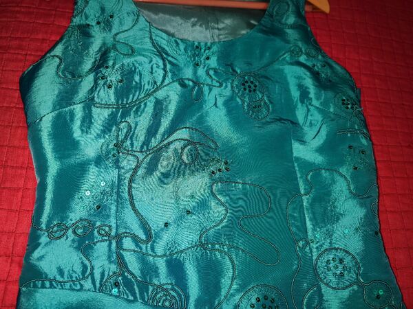 Lindíssimo Vestido de festa/cerimônia, verde água . Vestidos