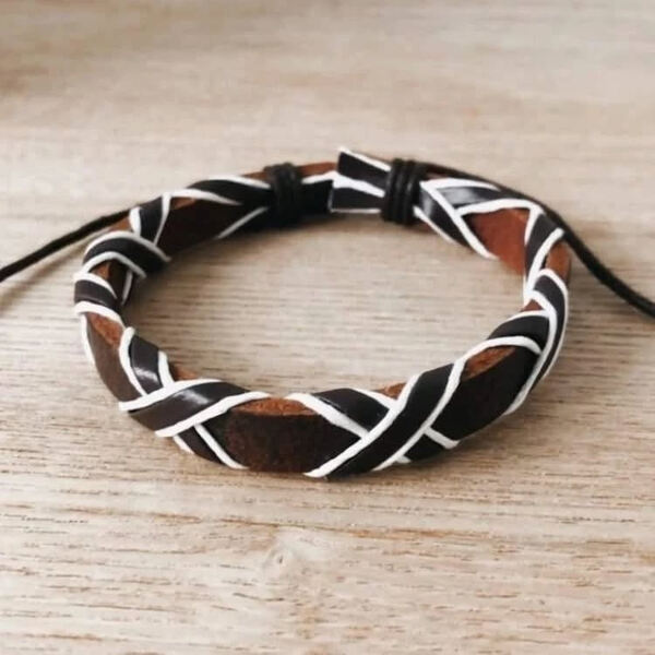 Pulseira em Couro Vegan. Pulseiras