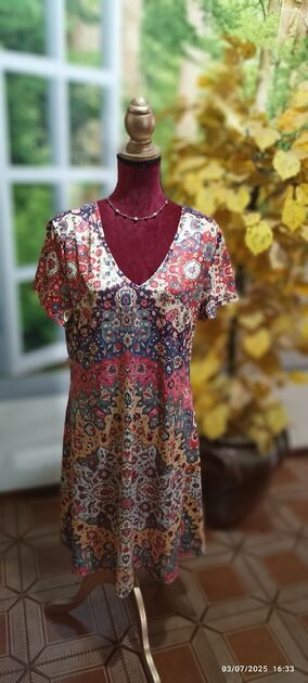 Vestidos curtos áh 5€ cada. Vestidos