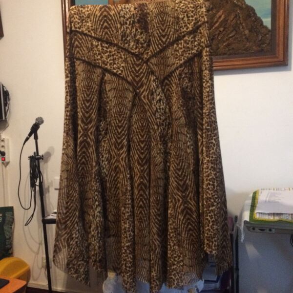 Saia chiffon longa.. Saias