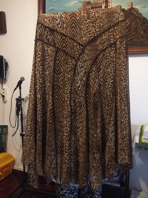 Saia chiffon longa.. Saias