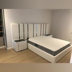 Quarto em pele branco . Conjuntos de móveis para quarto