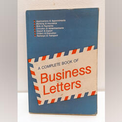 Mini livro - A complete book of Business Letters. Livros