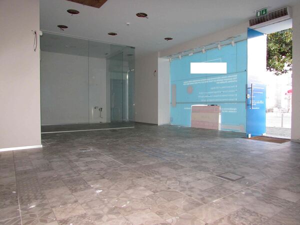 Loja no centro de Esposende (2581). Estabelecimentos para arrendar