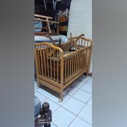 Berço em madeira. Berços para Bebés