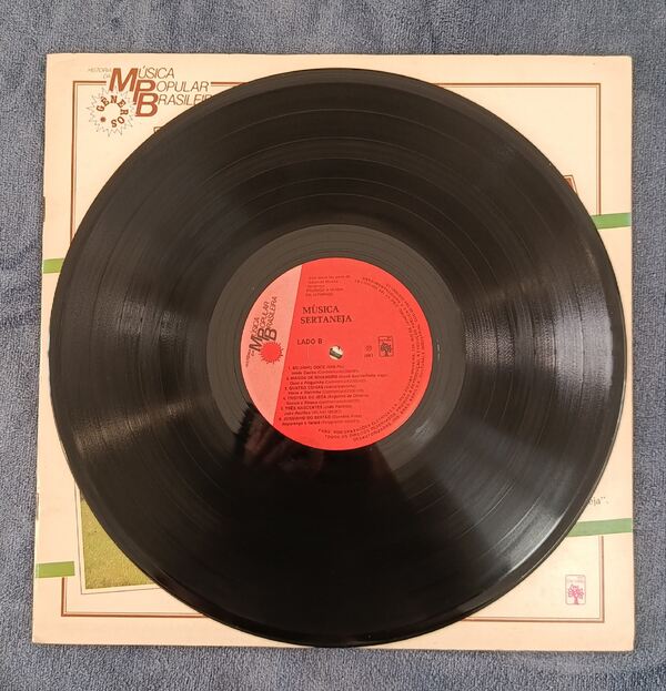 LP Música Sertaneja . Vinil, CDs