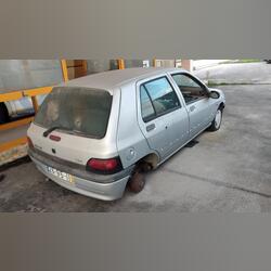 vendo Renault Clio OASIS Cinzento claro para peças. Carros para Peças