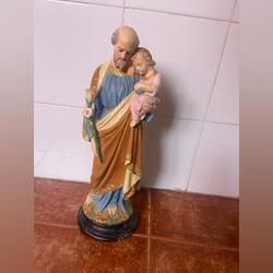 Está tua religiosa . Estátuas e artigos religiosos