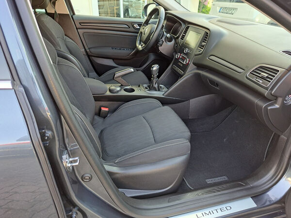 Megane 1.5 DCI sport tourer Limited. Carros