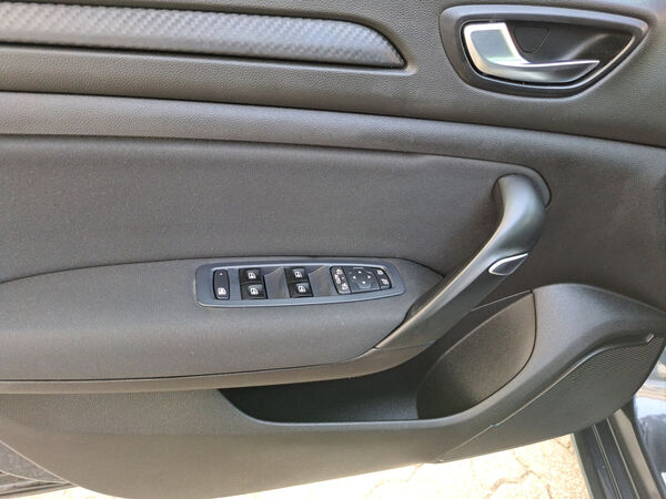 Megane 1.5 DCI sport tourer Limited. Carros