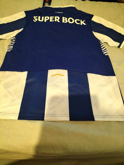 Camisolas de futebol . Camisolas futebol