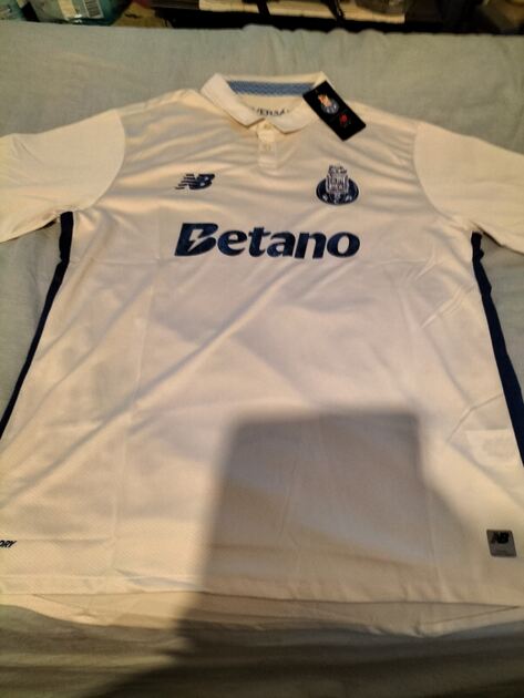 Camisolas de futebol . Camisolas futebol