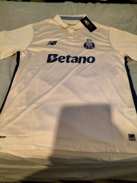 Camisolas de futebol . Camisolas futebol