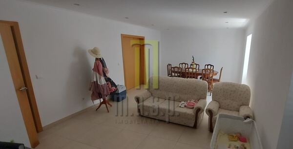 Moradia T3 pronta a habitar com algum recheio. Casa e apartamentos para vender