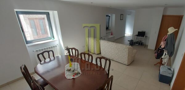 Moradia T3 pronta a habitar com algum recheio. Casa e apartamentos para vender