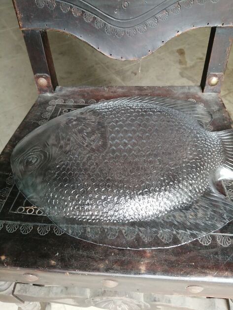 prato grande /travessa em vidro , forma de peixe. Artigos de Vidro