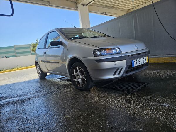 fiat punto 1.2cc 8v 2002. Carros