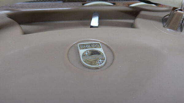 Gira discos vintage Philips. Outros