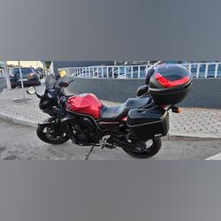 Yamaha Fazer FZS 1000. Motos