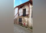 Moradia  antiga  em pedra  ( granito) para venda . Casa e apartamentos para vender