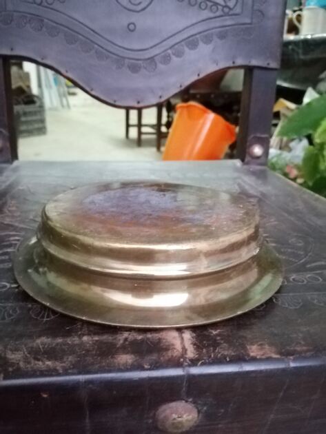 cinzeiro antigo , grande e pesado em metal. Outros