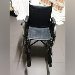 Cadeira de Rodas. Cadeiras de rodas. Vila Nova de Gaia.      Muito bom