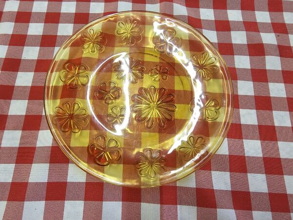 Pratos e Copos . Louças